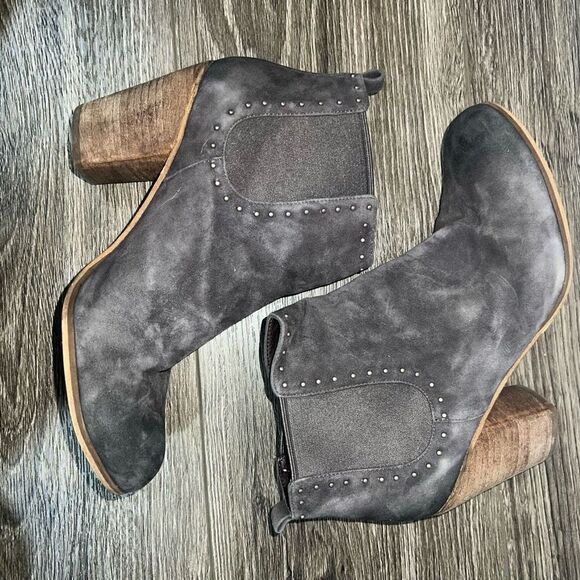 BP Trish Suede Booties - Picture 1 of 7